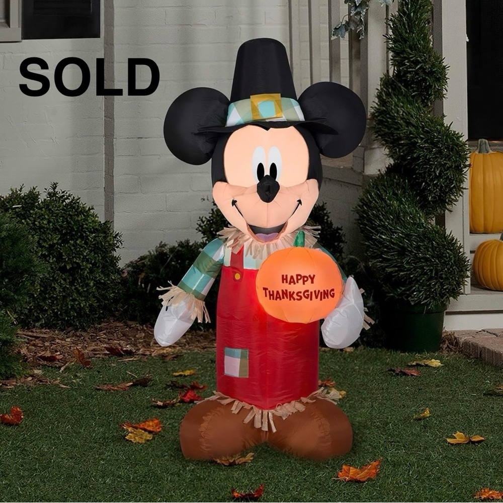 Airblown Inflatable Mickey Holding Pumpkin Disney